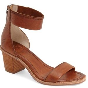 FRYE Brielle sandals 9